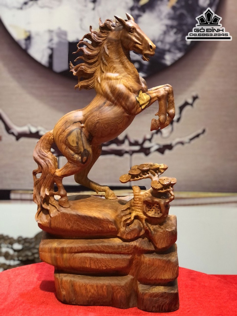 Tượng Ngựa Phong Thủy (Nhất Mã) Gỗ Ngọc Am Cao 69 Ngang 45 Sâu 23 (cm)