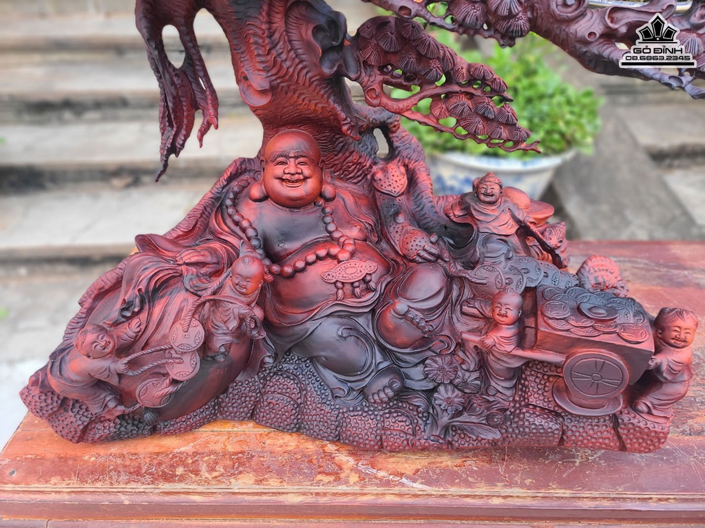 Tượng Phật Di Lặc Ngồi Gốc Tùng Gỗ Trắc Cao 70 Ngang 80 Sâu 40 (cm) 0