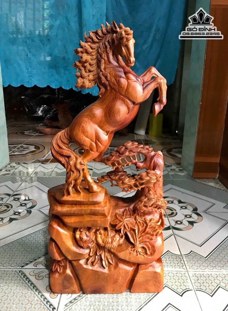 Tượng Ngựa Phong Thủy (Nhất Mã) Gỗ Hương Cao 57 Ngang 26 Sâu 12 (cm) 0