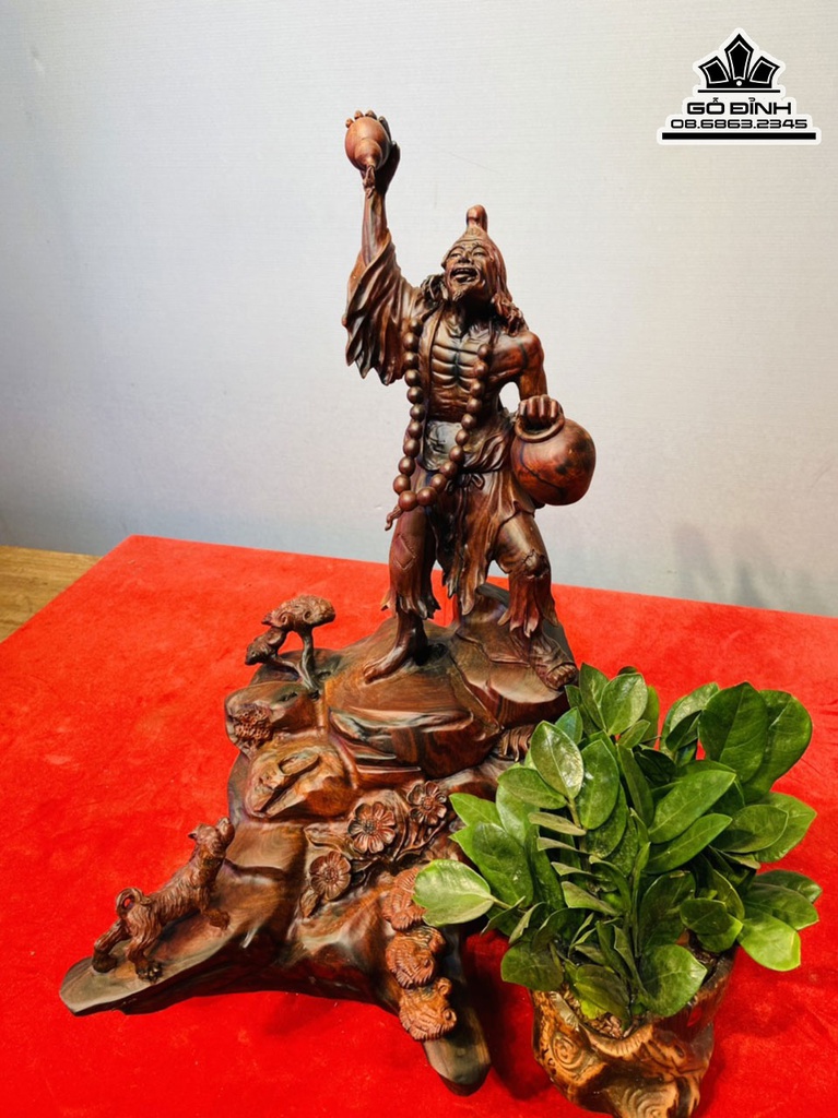 Tượng Tế Công Gỗ Trắc Cao 56 Ngang 35 Sâu 34 (cm)