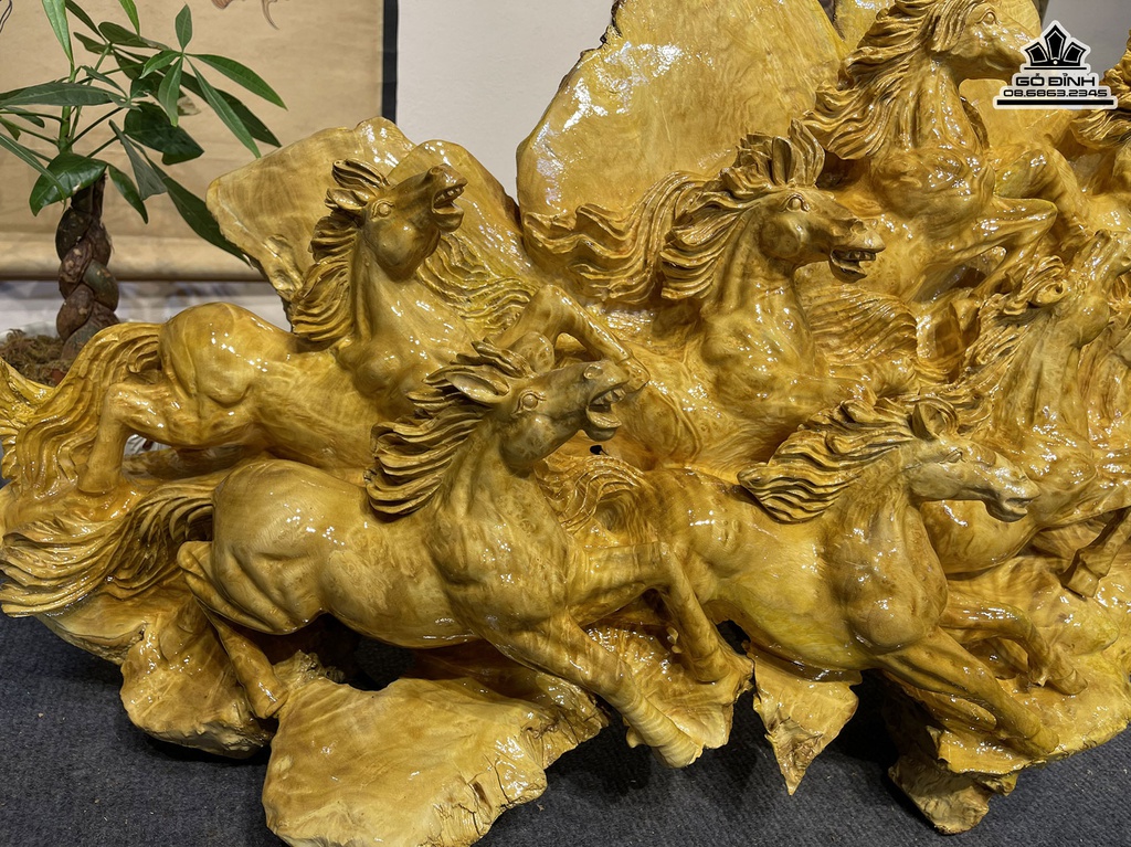 Tượng Ngựa Phong Thủy (Bát Mã) Gỗ Nu Kháo Cao 45 Ngang 88 Sâu 26 (cm)