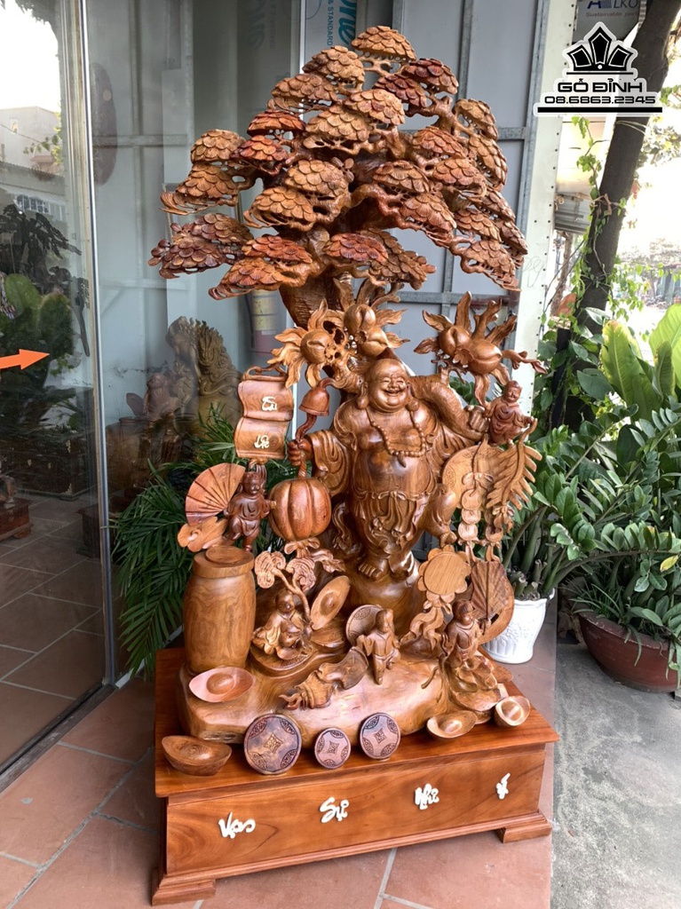 Tượng Phật Di Lăc Đứng Gốc Tùng Gỗ Hương Việt Cao 180 Ngang 106 Sâu 64 Cả Kỷ 210 (cm) 0