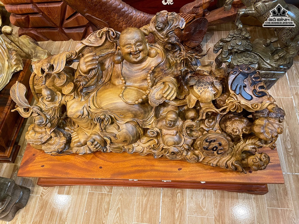 Tượng Phật Di Lặc Tam Phúc Gô Bách Xanh Cao 28 Ngang 73 Sâu 33 (cm) 0