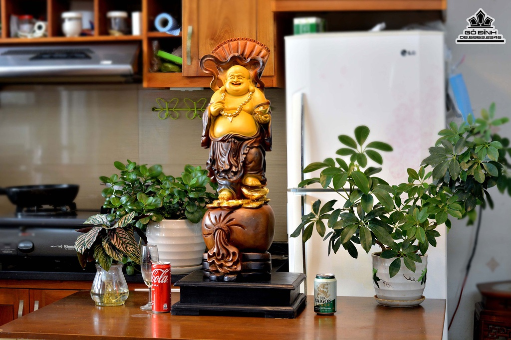 Tương Phật Di Lặc Đứng Bao Tiền Gỗ Bách Xanh Cao 83 Ngang 23 Sâu 20 (cm) 0