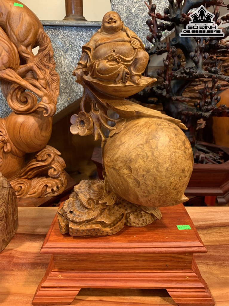 Tượng Phật Di Lặc Đứng Bao Tiền Gỗ Nu Hương Cao 32 Ngang 21 Sâu 14 (cm) 2