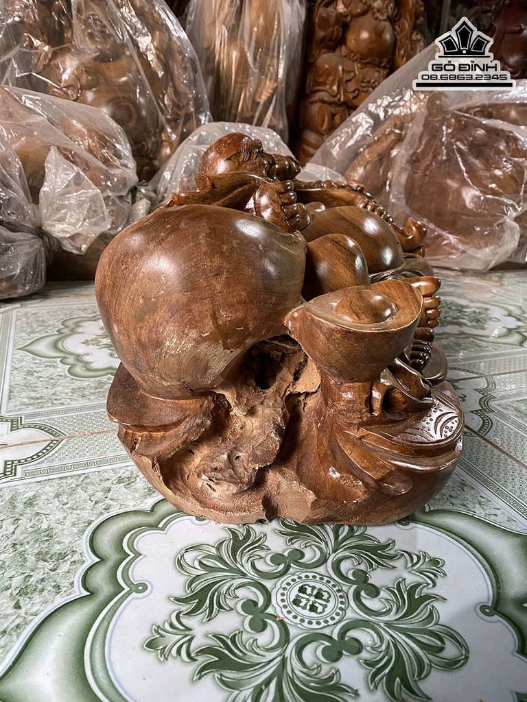 Tượng Phật Di Lặc Kéo Bao Tiền Gỗ Bách Xanh Cao 22 Ngang 47 Sâu 23 (cm) 2