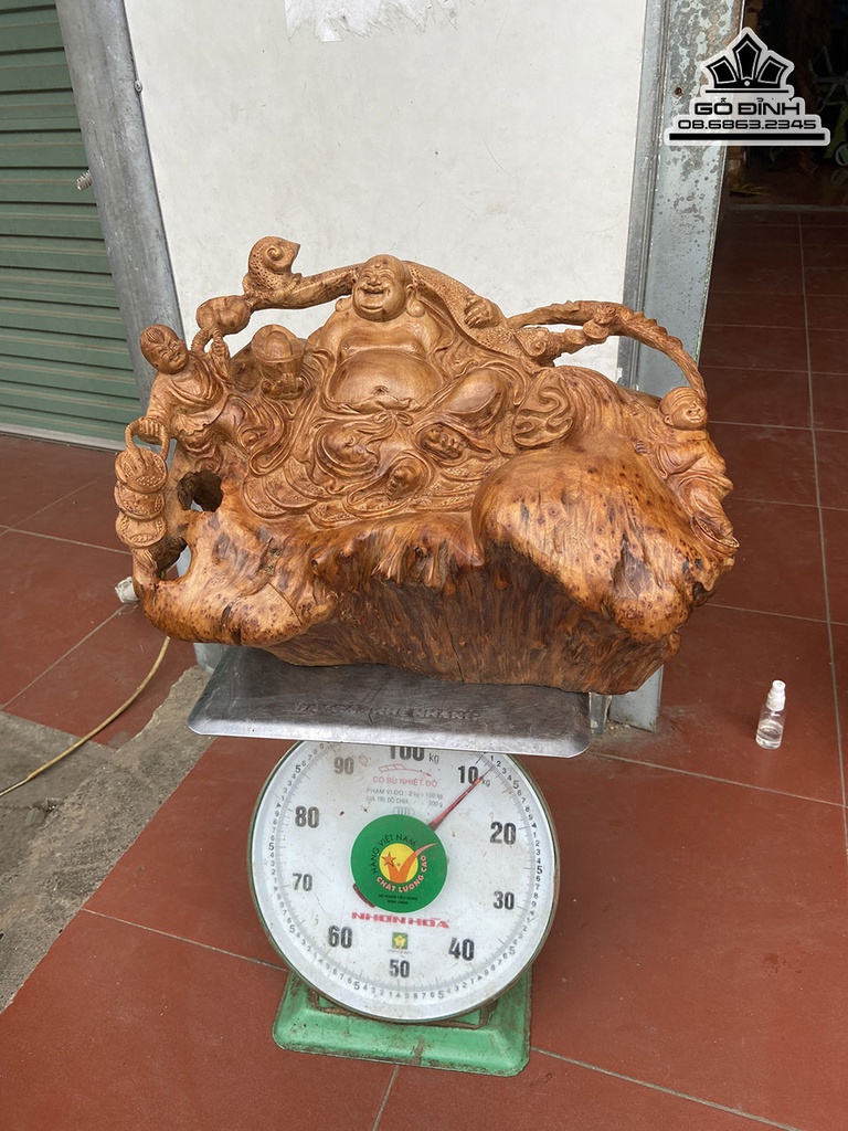 Tượng Phật Di Lặc Vác Gậy Như Ý Gỗ Ngọc Am Cao 34 Ngang 46 Sâu 28 (cm)4