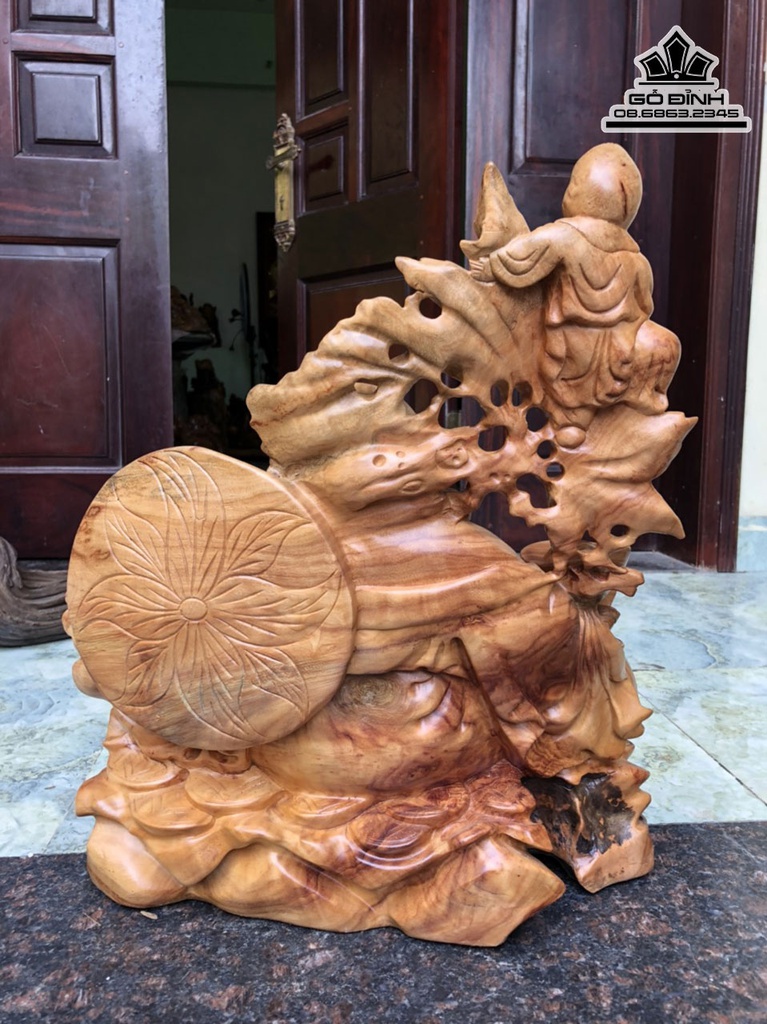 Tượng Phật Di Lặc Vác Cành Đào Gỗ Xá Xị (Gù Hương) Cao 48 Ngang 40 Sâu 20 (cm) 0