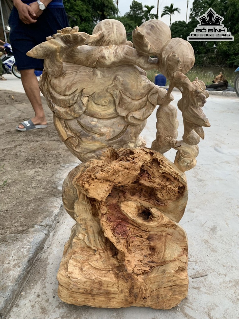 Tượng Phật Di Lặc Vác Cành Đào Gỗ Nu Nghiến Cao 73 Ngang 41 Sâu 30 (cm) 4