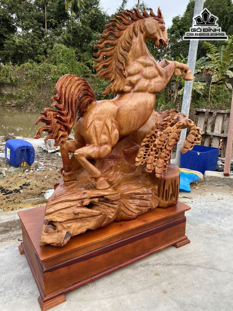 Tượng Ngựa Phong Thủy (Nhất Mã) Gỗ Hương Cao 115 Ngang 76 Sâu 37 (cm) 0