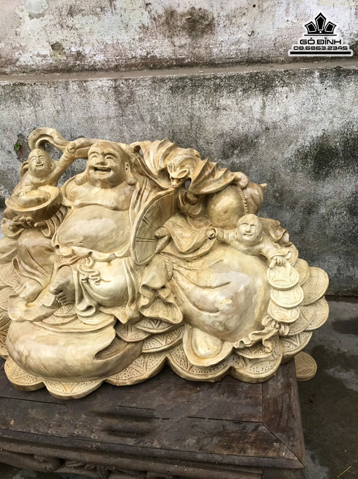 Tượng Phật Di Lặc Gỗ Nu Nghiến Cao 50 Ngang 30 Sâu 28 (cm) 0