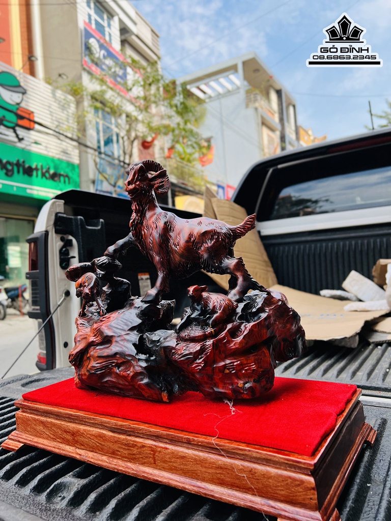 Tượng Dê Gỗ Trắc Cao 44 Ngang 37 Sâu 22 (cm) 3