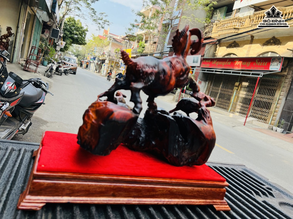 Tượng Dê Gỗ Trắc Cao 44 Ngang 37 Sâu 22 (cm) 4