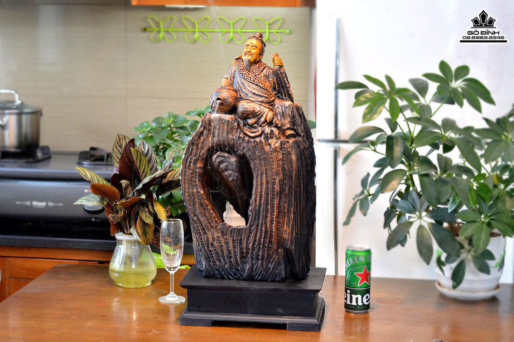 Tượng Thần Trà Lục Vũ Gỗ Bách Xanh Cao 62 Ngang 28 Sâu 11 (cm) 2