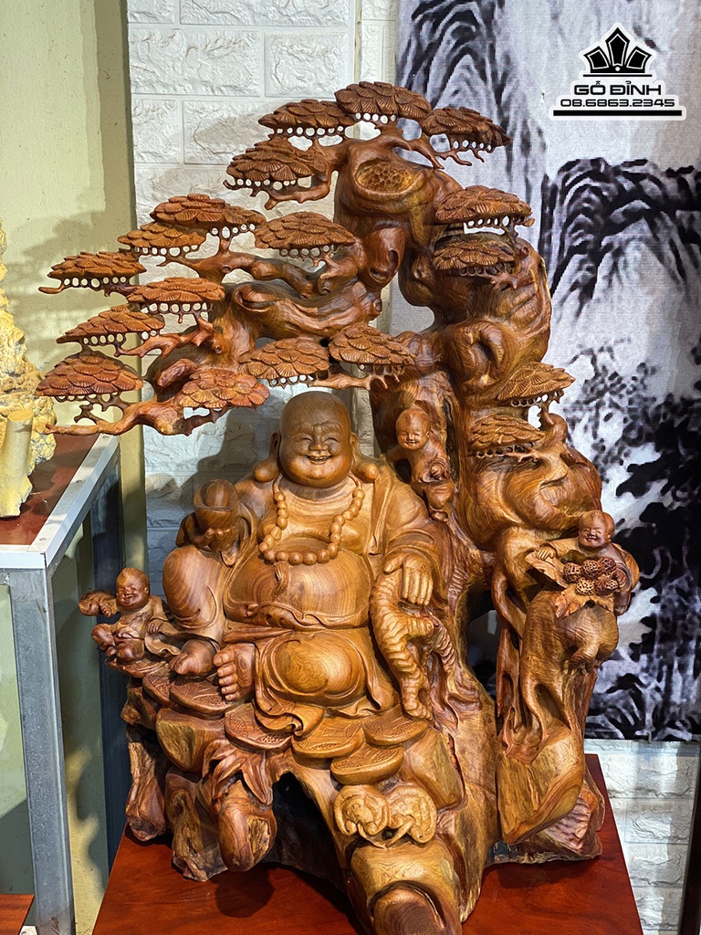 Tượng Phật Di Lặc Tam Phúc Ngồi Gốc Tùng Gỗ Hương Cao Cả Kỷ 118 Ngang 70 Sâu 48 (cm) 4