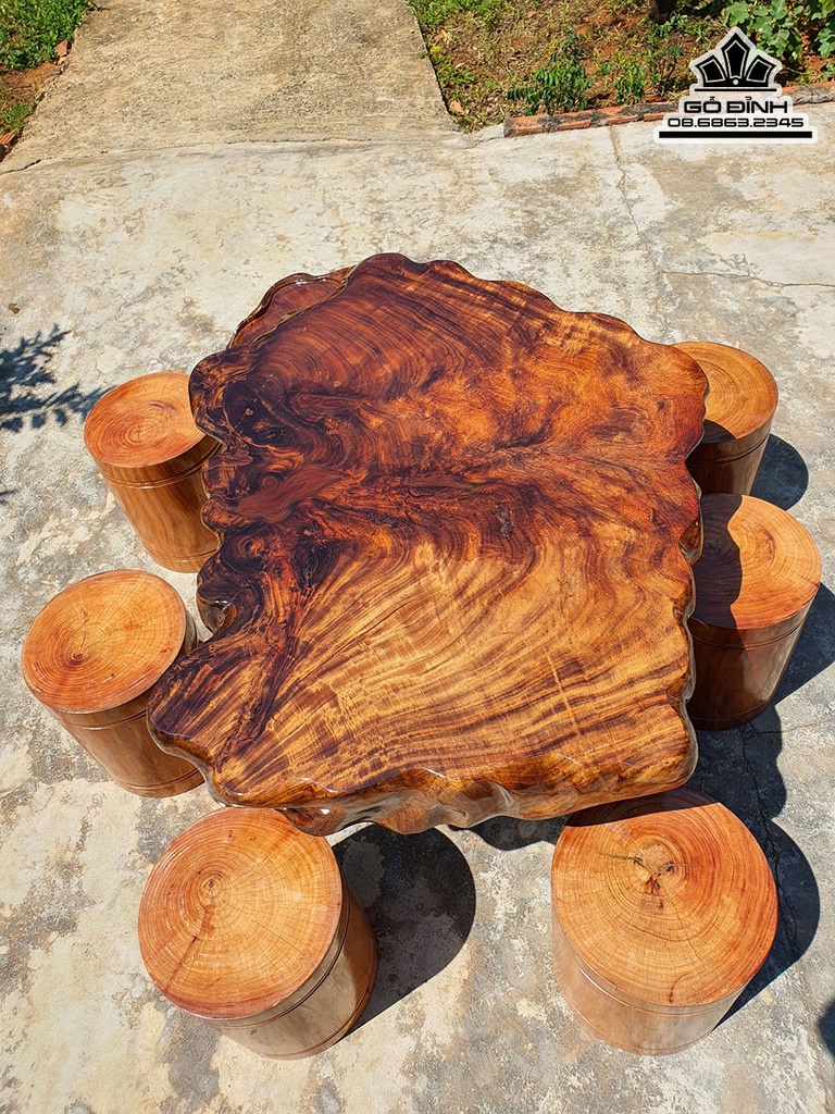 Bộ Bàn Gỗ Muồng Dài 135 Rộng 90 Dày 15 Ghế Gỗ Lim Cao 60 Mặt 50-45(cm)4