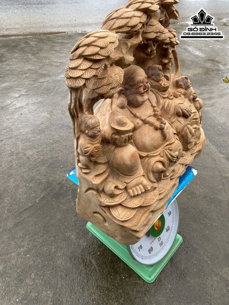 Tượng Di Lặc Ngồi Gốc Tùng Gỗ Ngọc Am Hà Giang Cao 50 Ngang 50 Sâu 26 (cm) 3