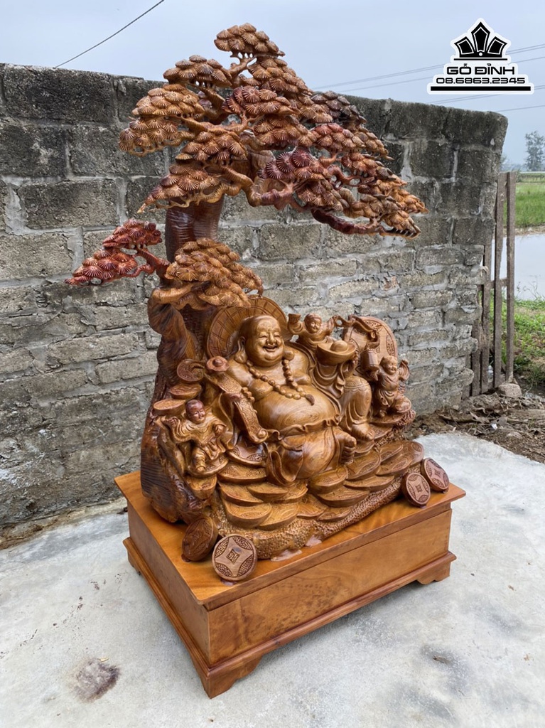 Tượng Di Lặc Ngồi Gốc Tùng Gỗ Hương Gia Lai Cao 133 Ngang 95 Sâu 50 (cm) 0