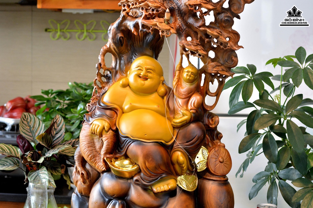 Tượng Di Lặc Ngồi Cành Tùng Gỗ Bách Xanh Cao 88 Ngang 36 Sâu 20 (cm)3