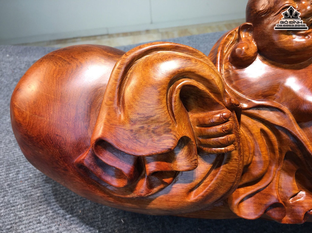 Tượng Di Lặc Ngồi Bao Tiền Gỗ Hương Gia Lai Cao 22 Ngang 56 Sâu 18 (cm) 0
