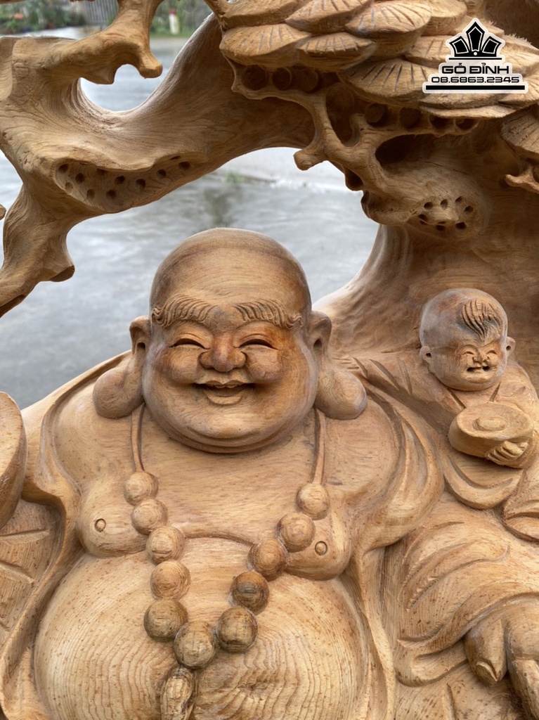 Tượng Di Lặc Ngồi Gốc Tùng Gỗ Ngọc Am Hà Giang Cao 50 Ngang 50 Sâu 26 (cm) 1