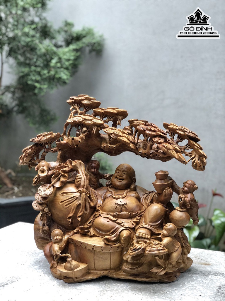 Di Lặc Ngồi Gốc Tùng Gỗ Xá Xị Cao 52 Ngang 60 Sâu 32 (cm) 0