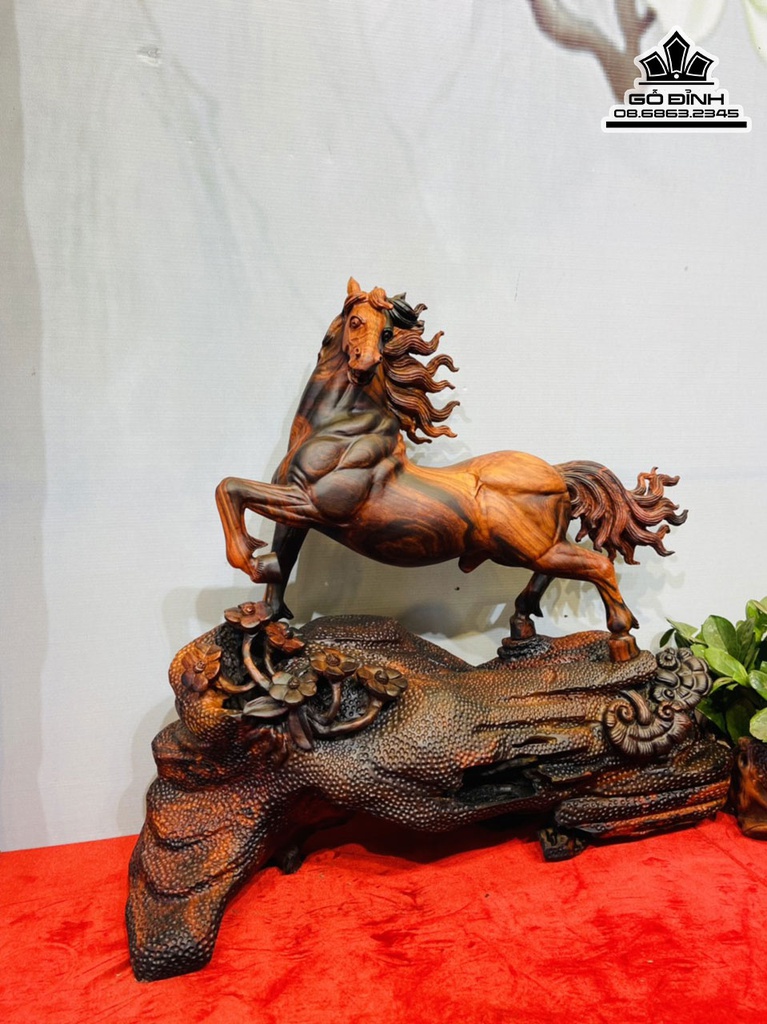 Tượng Nhất Mã Gỗ Trắc Cao 59 Ngang 62 Sâu 24 (cm) 1