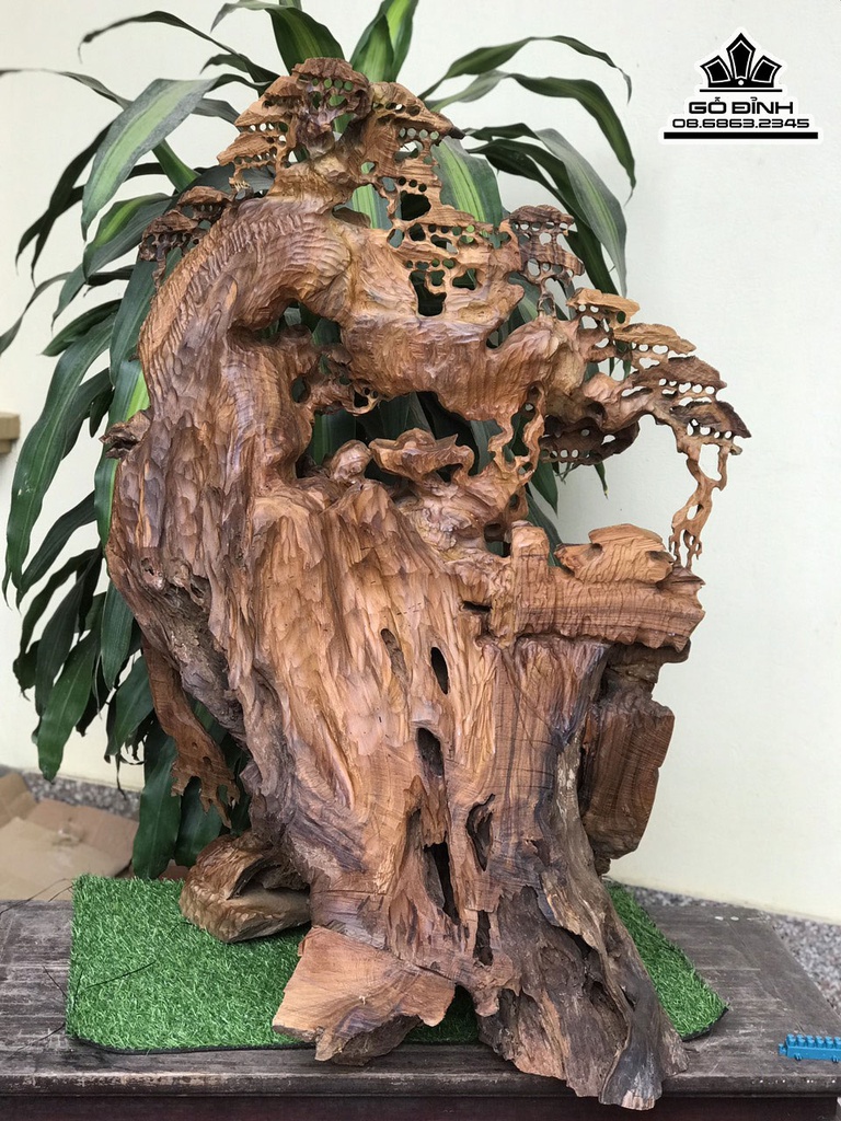 Tượng Phật Di Lặc Đứng Gốc Tùng Gỗ Bách Xanh Cao 101 Ngang 73 Sâu 60 (cm)