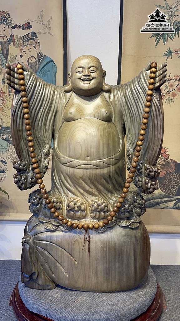 Tượng Di Lặc Chúc Phúc Gỗ Ngọc Am Liền Khối Cao 72 Ngang 44 Sâu 18 (cm) 3