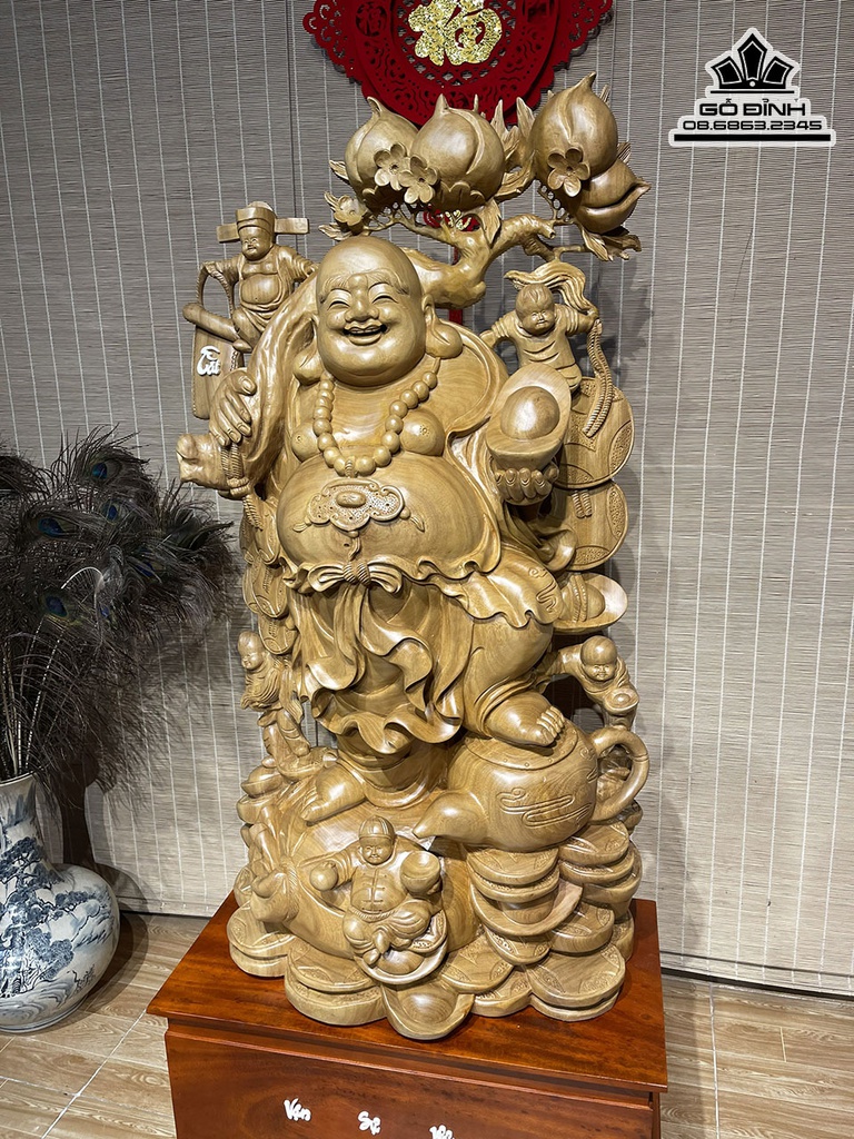 Tượng Phật Di Lặc Vác Cành Đào Gỗ Xá Xị Cao 113 Ngang 60 Sâu 33 (cm)5