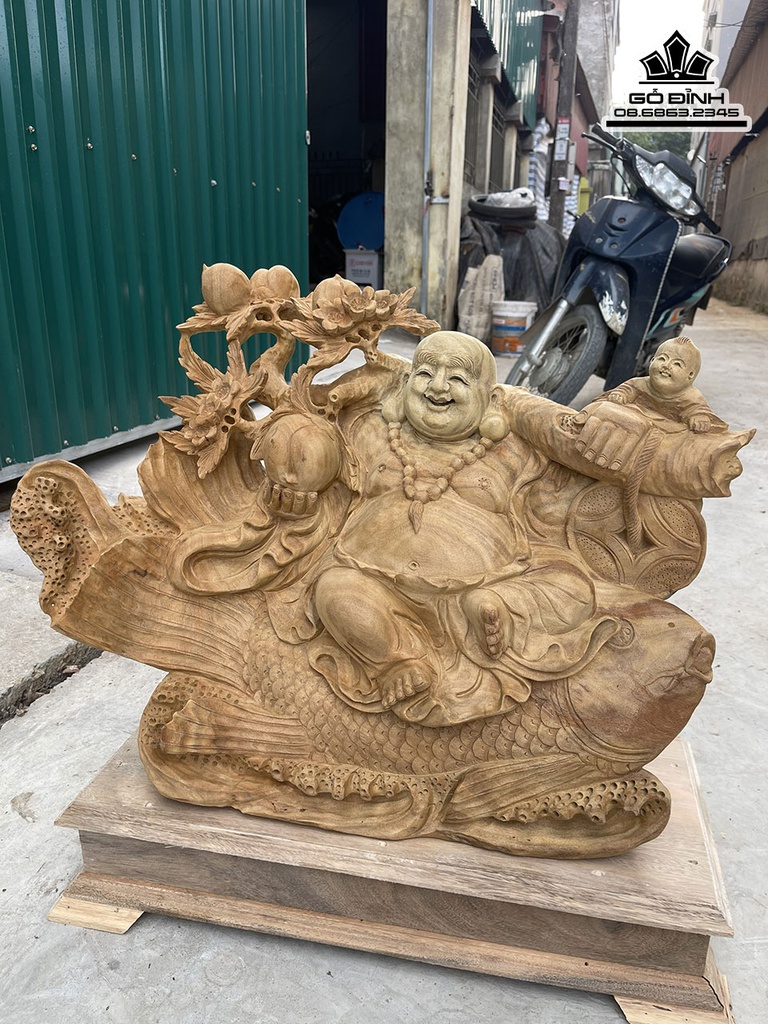 Phật Di Lặc Ngồi Cá Chép Gỗ Xá Xị Cao 63 Ngang 65 Sâu 26 (cm) 0
