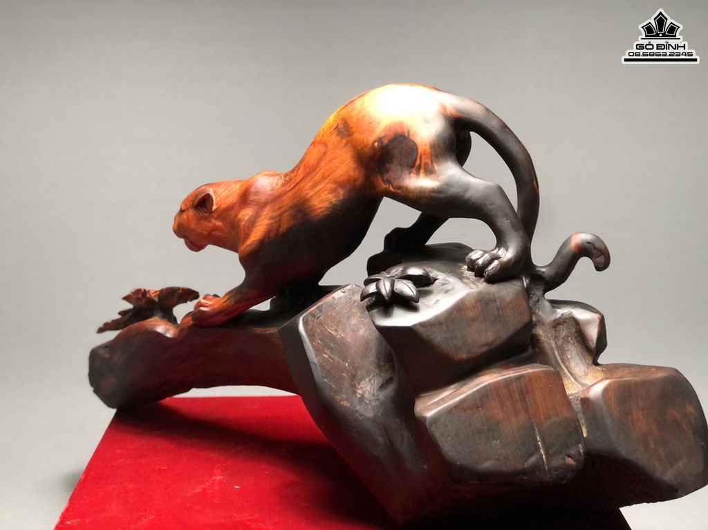 Tượng Báo Gỗ Trắc Việt Liền Khối Cao 35 Ngang 61 Sâu 22 (cm) 0