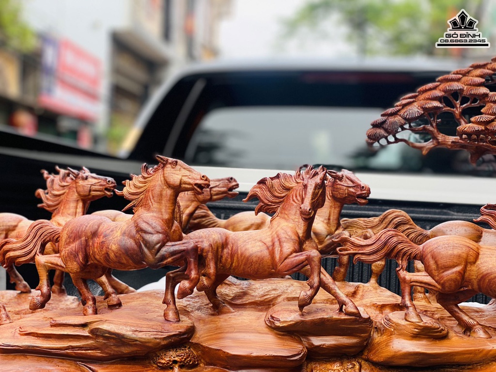 Tượng Bát Mã Truy Phong Gỗ Cẩm Liền Khối Cao 63 Ngang 107 Sâu 31 (cm) 0