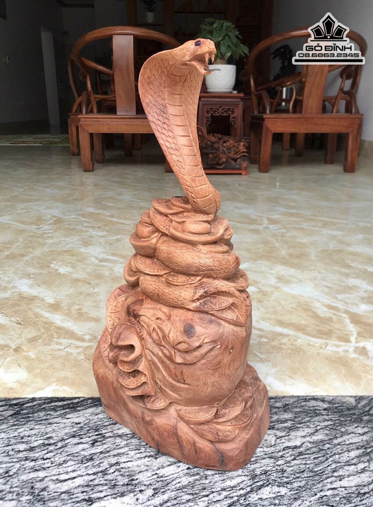 Tượng Rắn Gỗ Hương Cao 48 Ngang 20 Sâu 20 (cm) 0