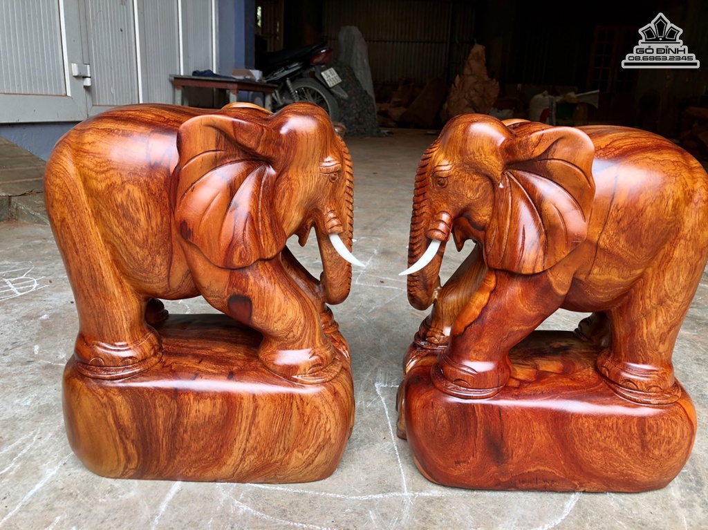 Cặp Voi Gỗ Hương Cao 38 Ngang 30 Sâu 20 (cm) 1