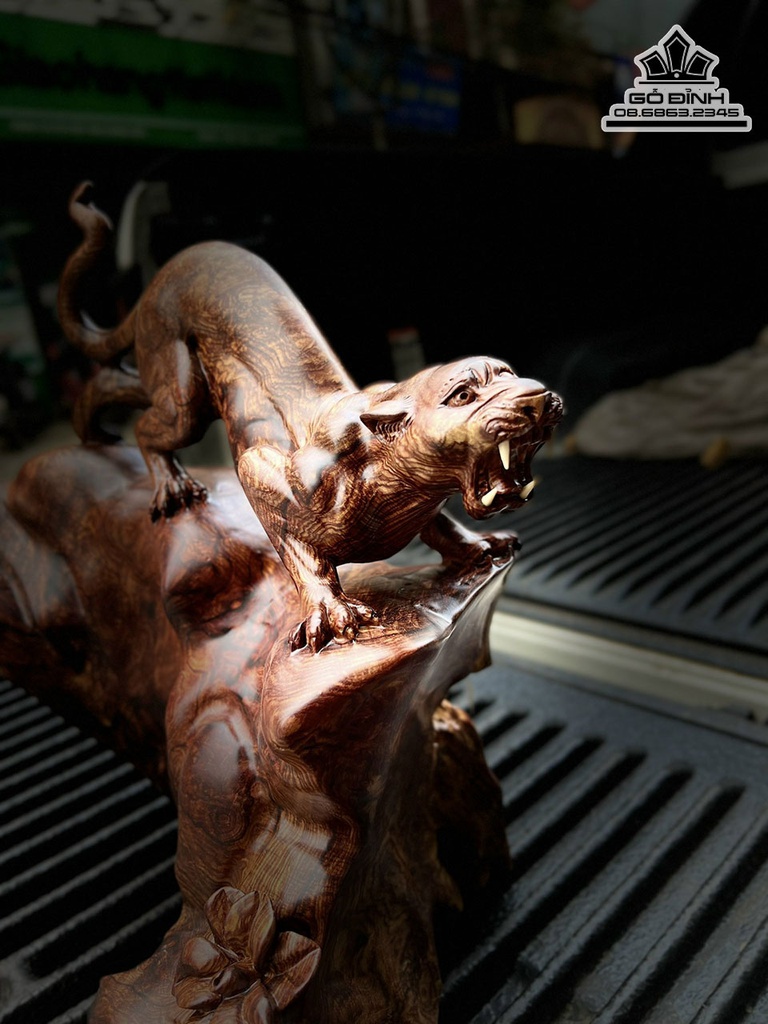 Tượng Báo Săn Mồi Gỗ Cẩm Gia Lai Liền Khối Cao 39 Ngang 36 Sâu 22 (cm) 1