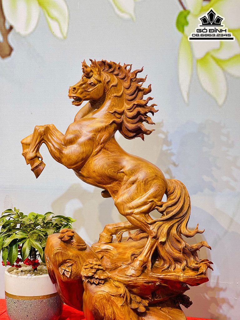 Tượng Ngựa Nhất Mã Gỗ Hương Cao 77 Ngang 60 Sâu 35 (cm)5