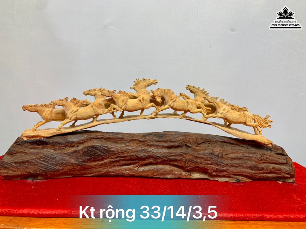 Tượng Ngựa (Bát Mã)Gỗ Hoàng Đàn Cao 14 Ngang 33 Sâu 3.5 (cm) 0
