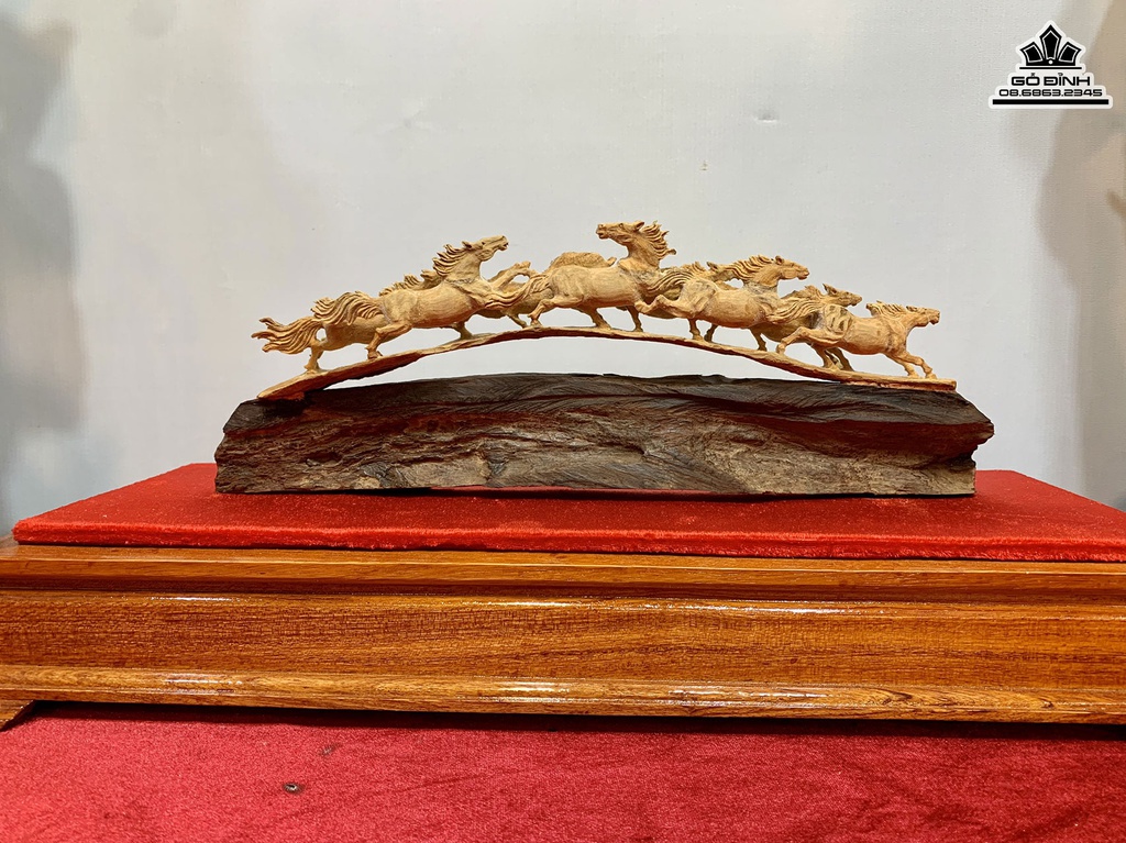 Tượng Ngựa (Bát Mã)Gỗ Hoàng Đàn Cao 14 Ngang 33 Sâu 3.5 (cm) 1