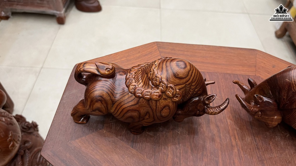 Tượng Bò Tót Gỗ Trắc Cao 19 Ngang 10 Sâu 9 (cm) 3