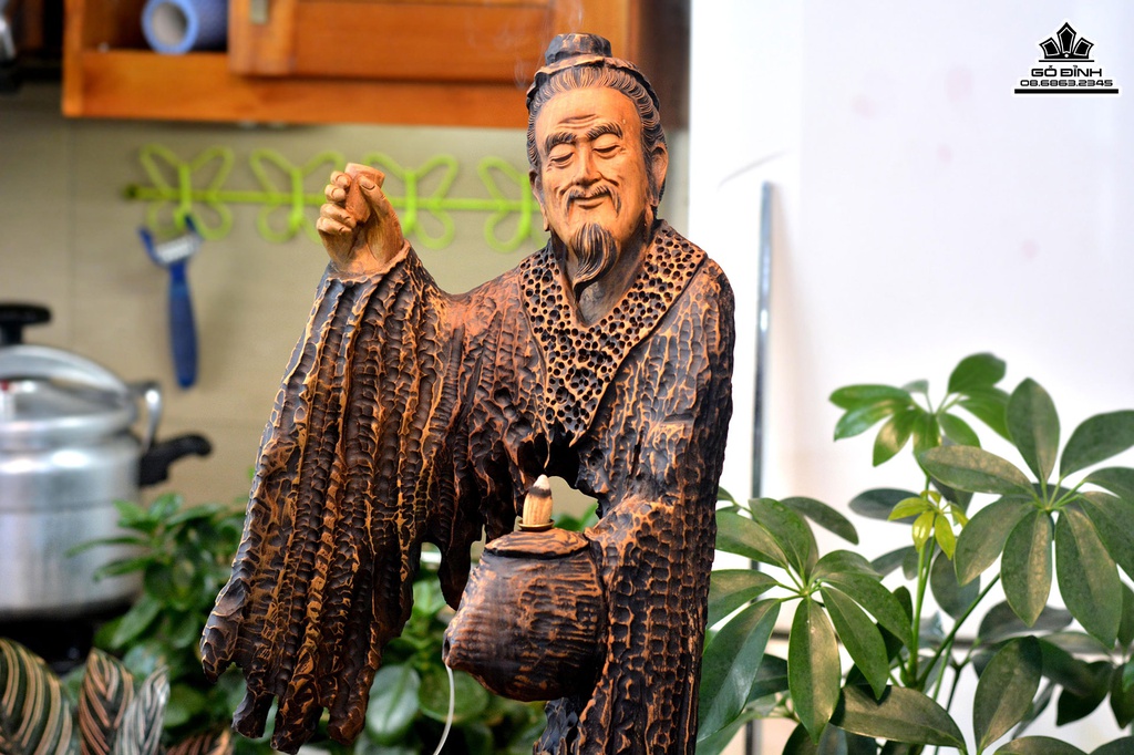 Tượng Thần Trà Lục Vũ Gỗ Bách Xanh Cao 75 Ngang 26 Sâu 15 (cm)3