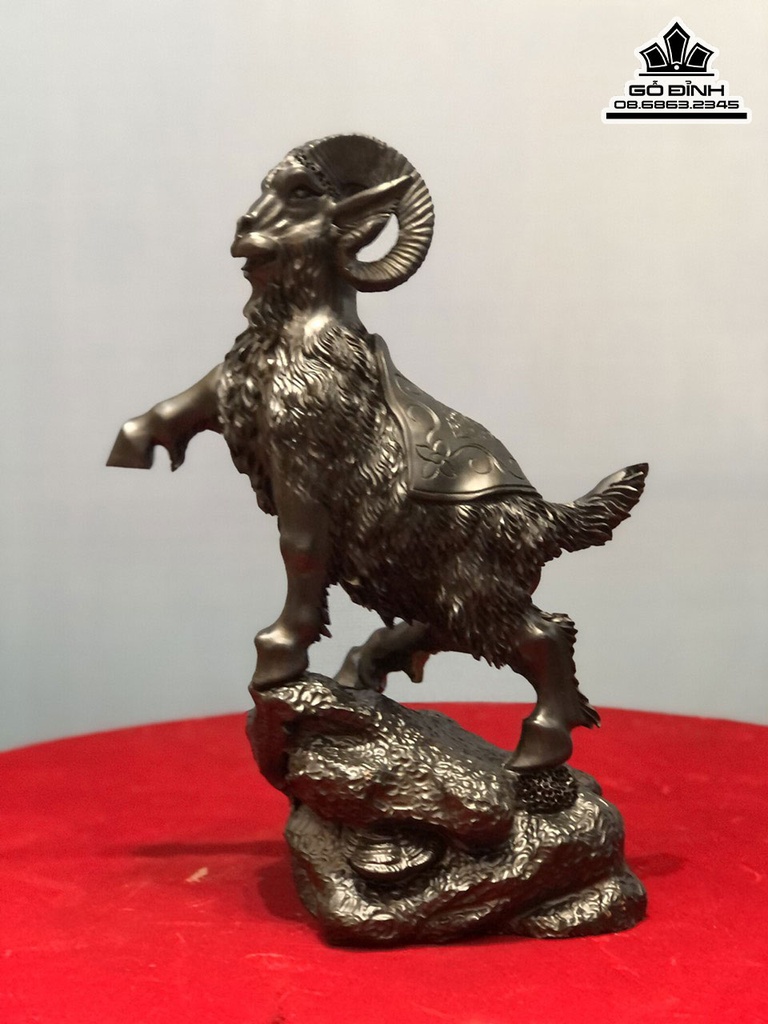 Tương Dê (Nhất Dương) Gỗ Mun Sừng Cao 39 Ngang 28 Sâu 14 (cm) 0