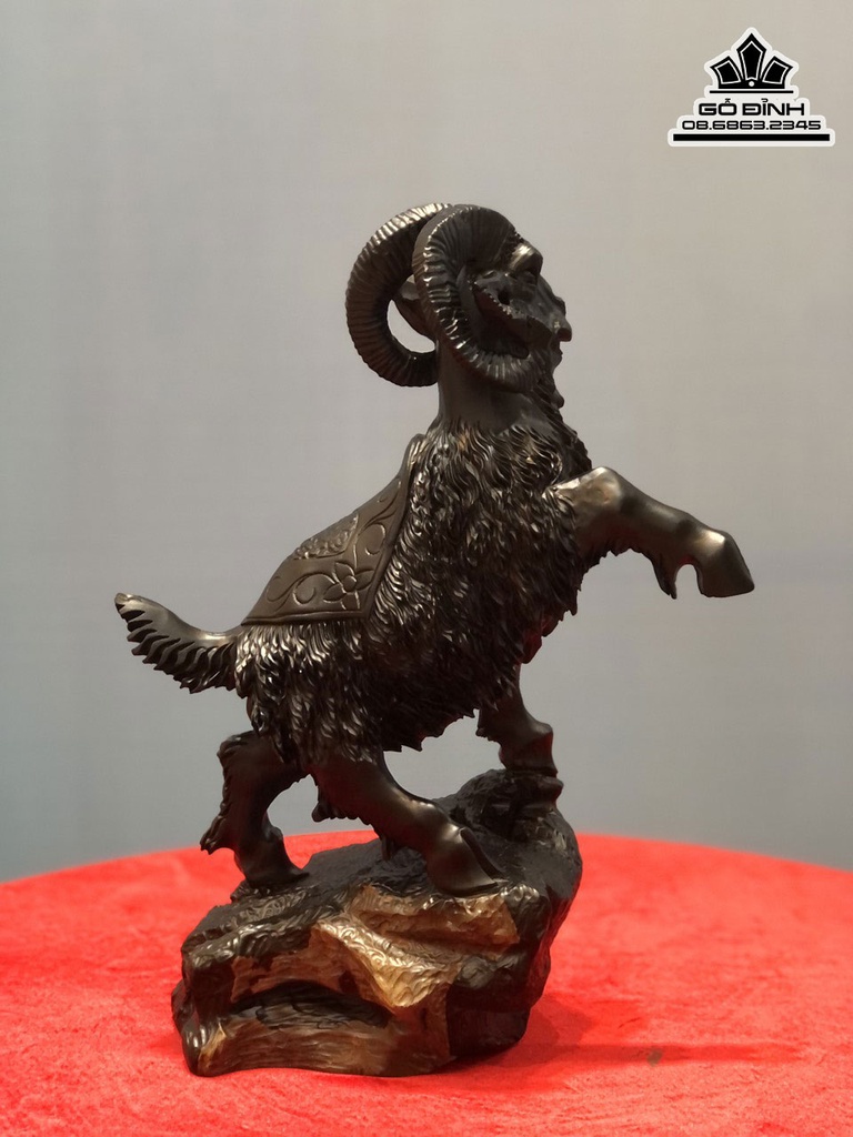 Tương Dê (Nhất Dương) Gỗ Mun Sừng Cao 39 Ngang 28 Sâu 14 (cm) 1