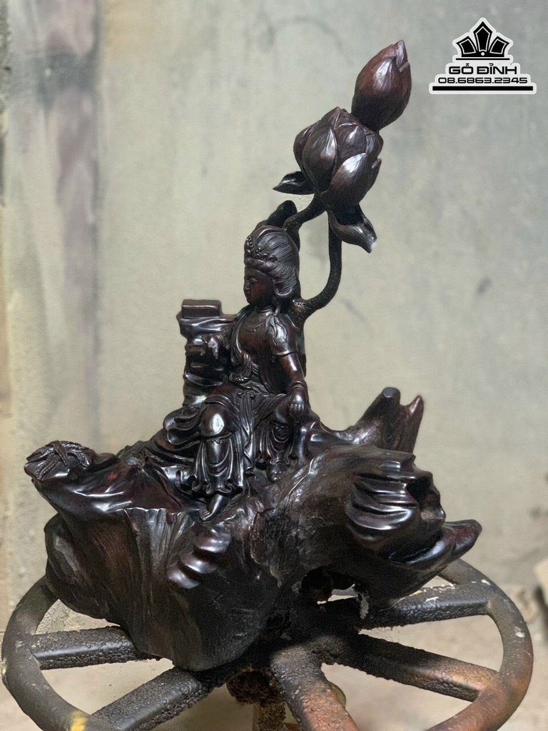 Tượng Phật Bà Quan Âm Gỗ Trắc Cao 51 Ngang 36 Sâu 34 (cm) 3