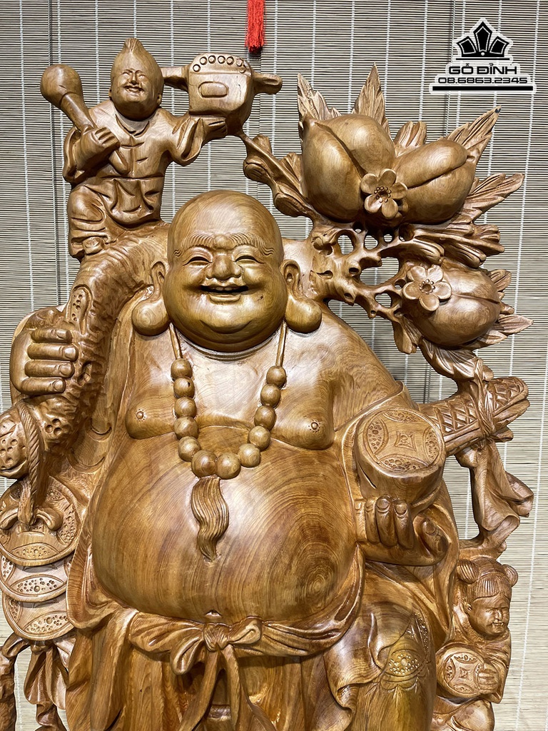Tượng Phật Di Lặc Đứng Nhân Sâm Gỗ Ngọc Am Cao 106 Ngang 47 Sâu 33 (cm)3