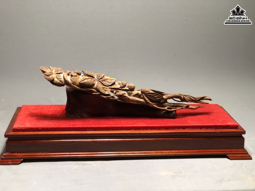 Tượng Kim Thiền Ngự Sâm Gỗ Hoàng Đàn Cao 12.5 Ngang 44 Sâu 5 (cm) 2