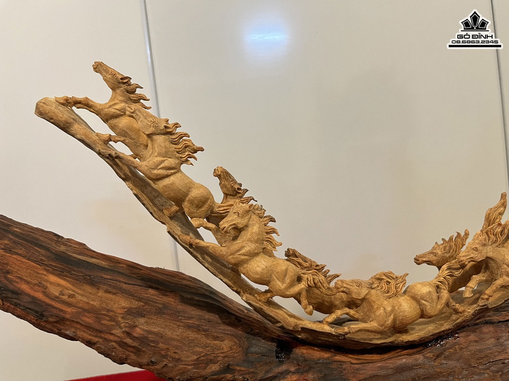 Tượng Ngựa (Bát Mã) Gỗ Hoàng Đàn Cao 38 Ngang 22 Sâu 12 (cm) 0