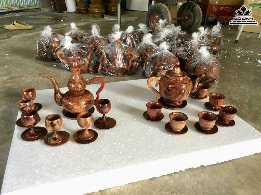 Bộ Ấm Chén Gỗ Cẩm 2