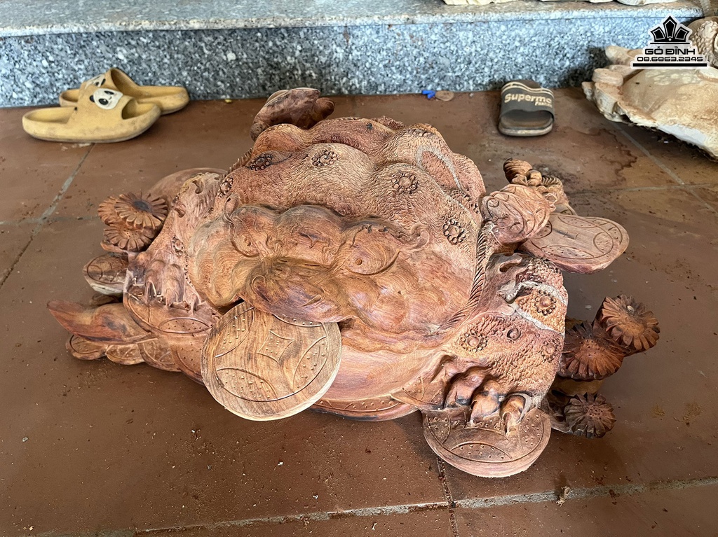 Tượng Cóc Gỗ Hương Việt Cao  60 Ngang 42 Sâu 20 (cm)2