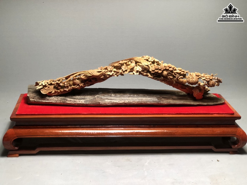 Tượng Gậy Như ý Gỗ Hoàng Đàn Cao 16 Ngang 61 Sâu 7 Cao Cả Tủ Kính 38 Ngang 70 Sâu 20 (cm)7